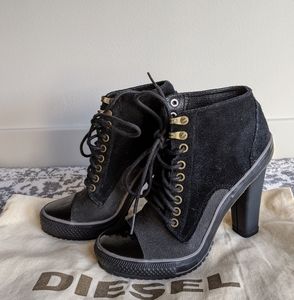 Diesel women's boots booties black